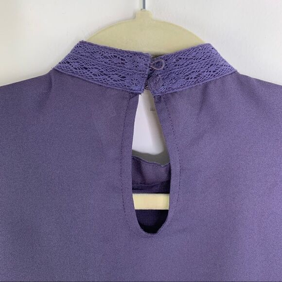 Sun & Shadow Purple Lace Inset Peplum Top Bell Sleeves M - Picture 11 of 15